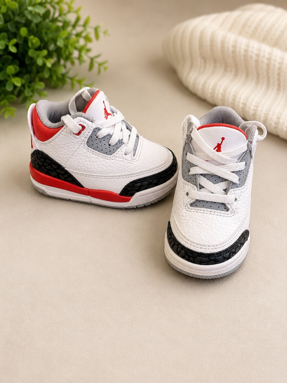 Jordan Toddler White Red & Black Sneakers